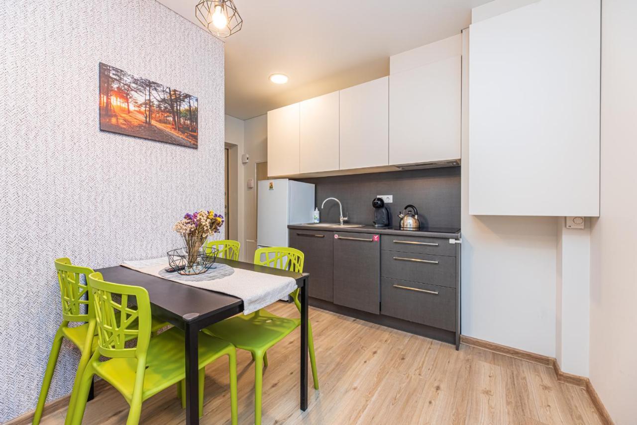 Sunny Pines Apartment Паланга Экстерьер фото