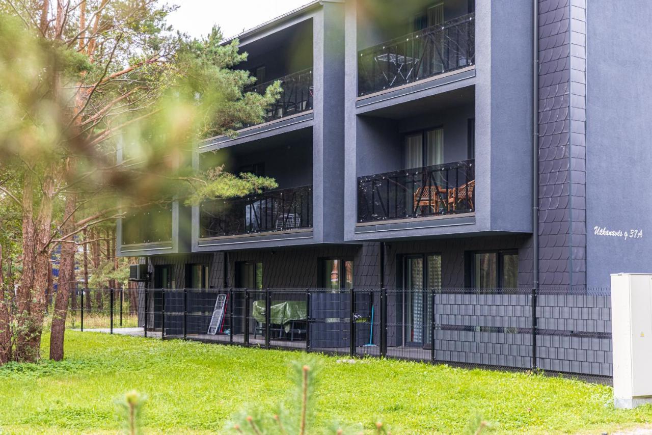 Sunny Pines Apartment Паланга Экстерьер фото