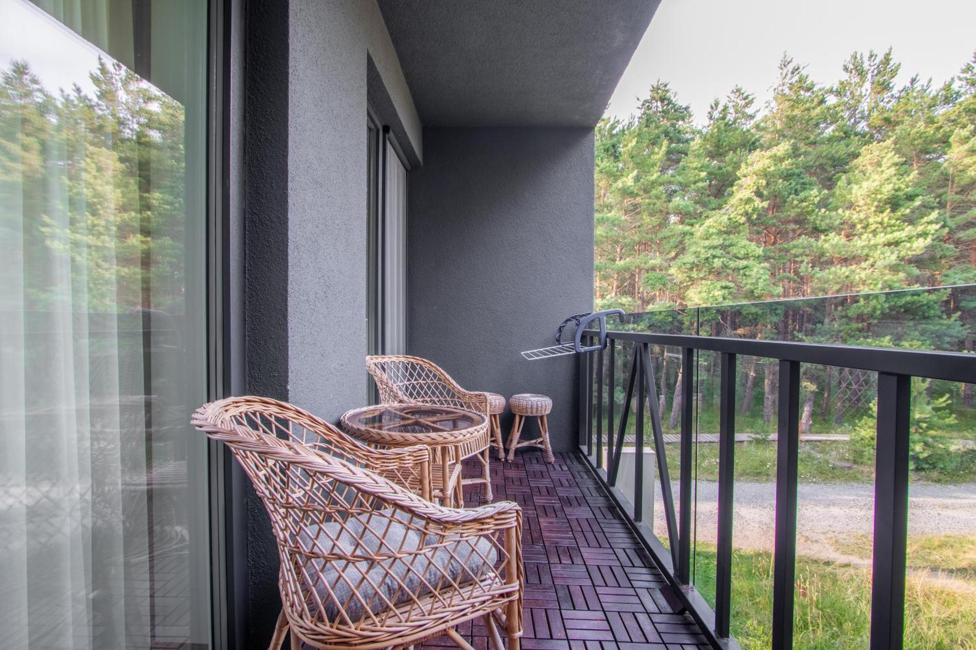 Sunny Pines Apartment Паланга Экстерьер фото