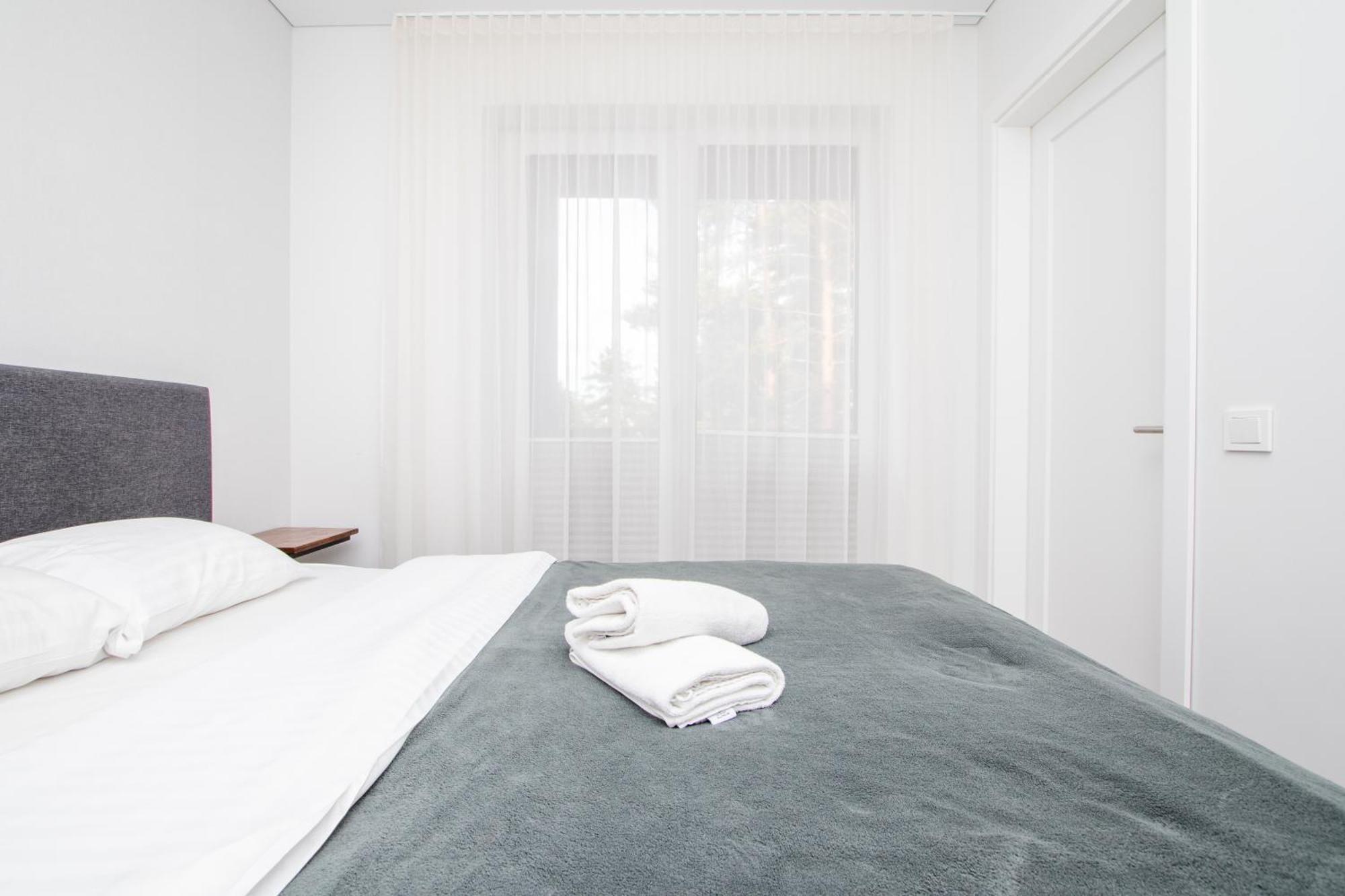 Sunny Pines Apartment Паланга Экстерьер фото